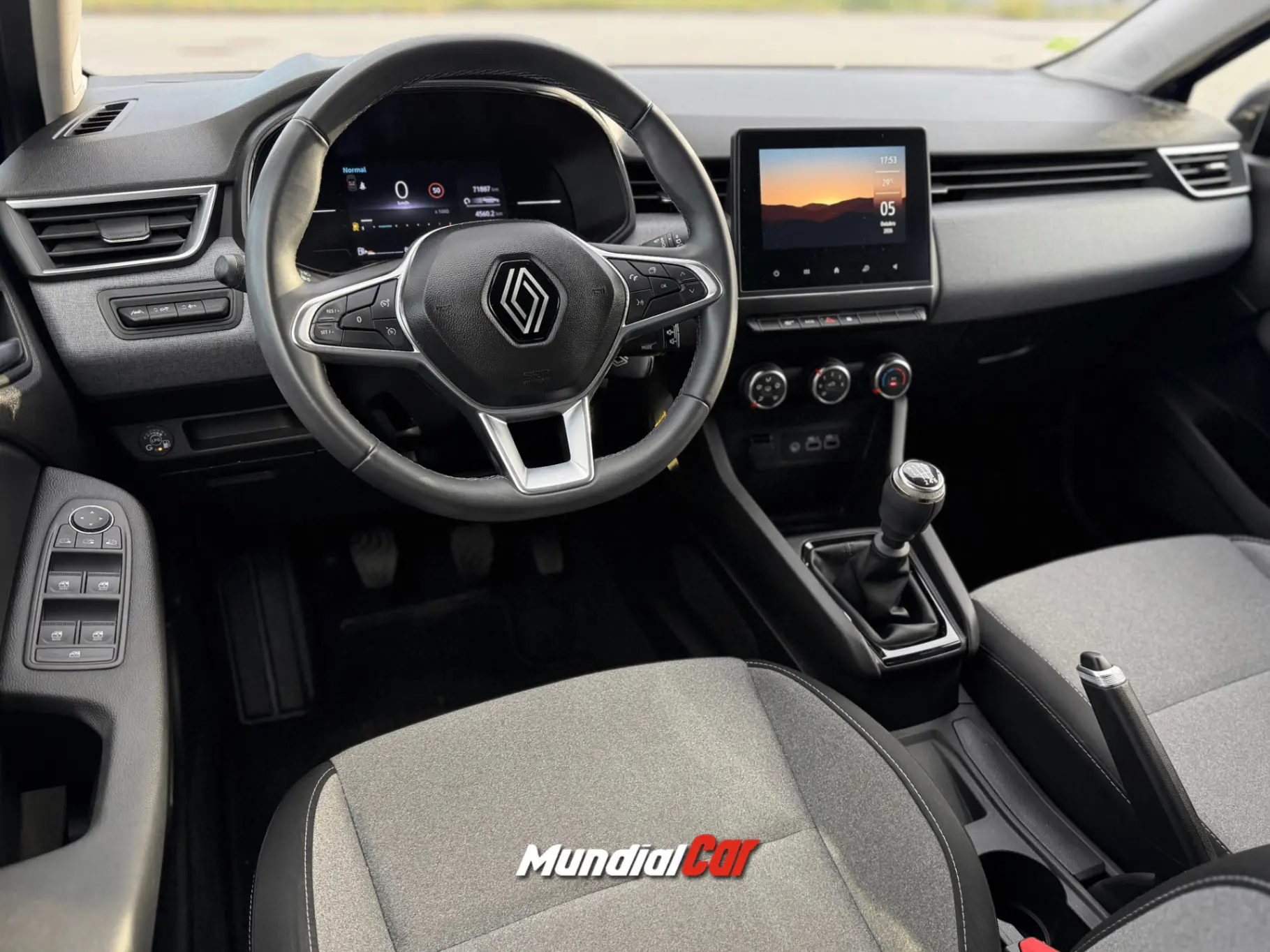 Renault Clio 1.0 TCe Evolution Bi-Fuel 3