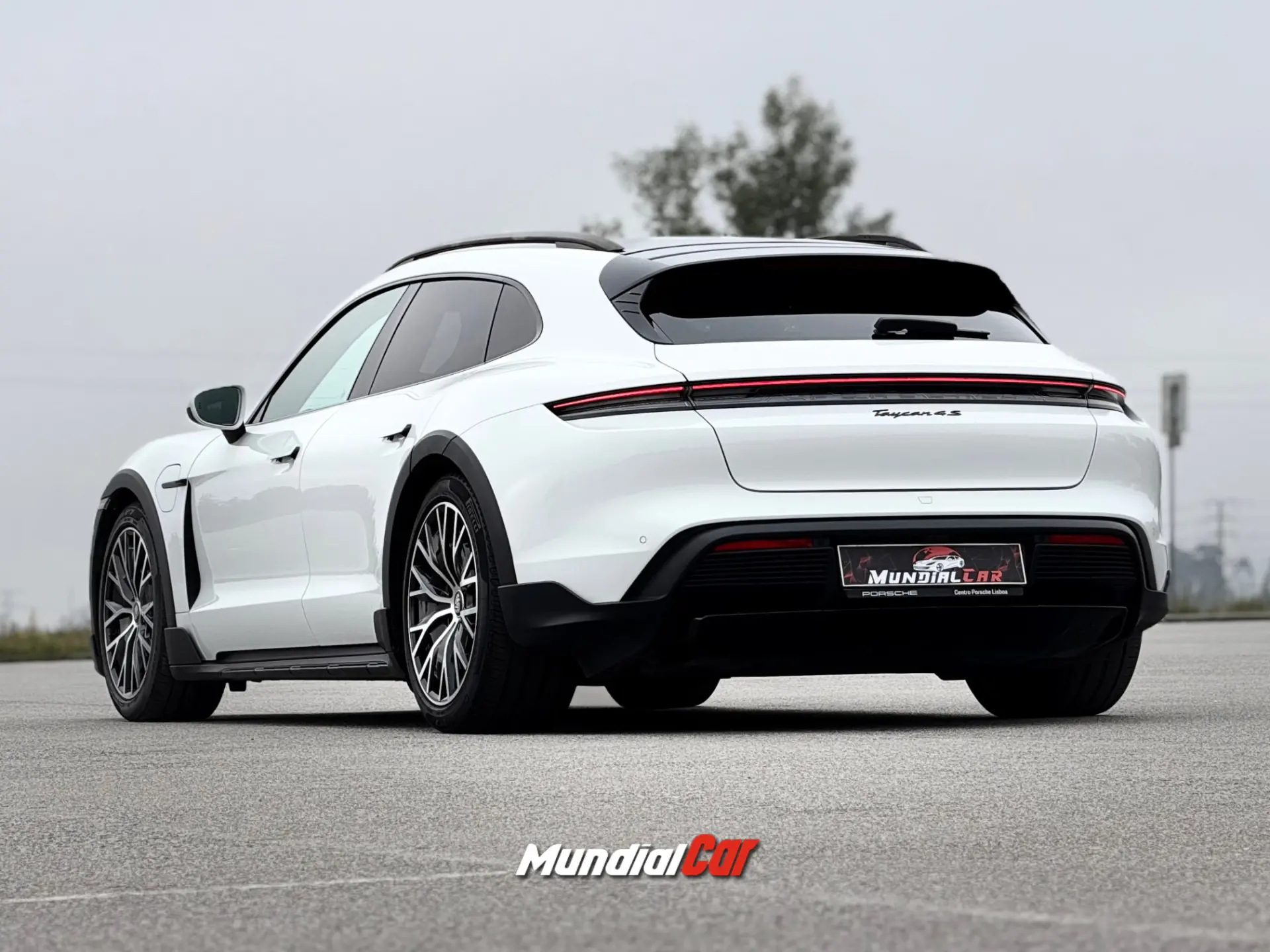 Porsche Taycan Cross Turismo 4S 35