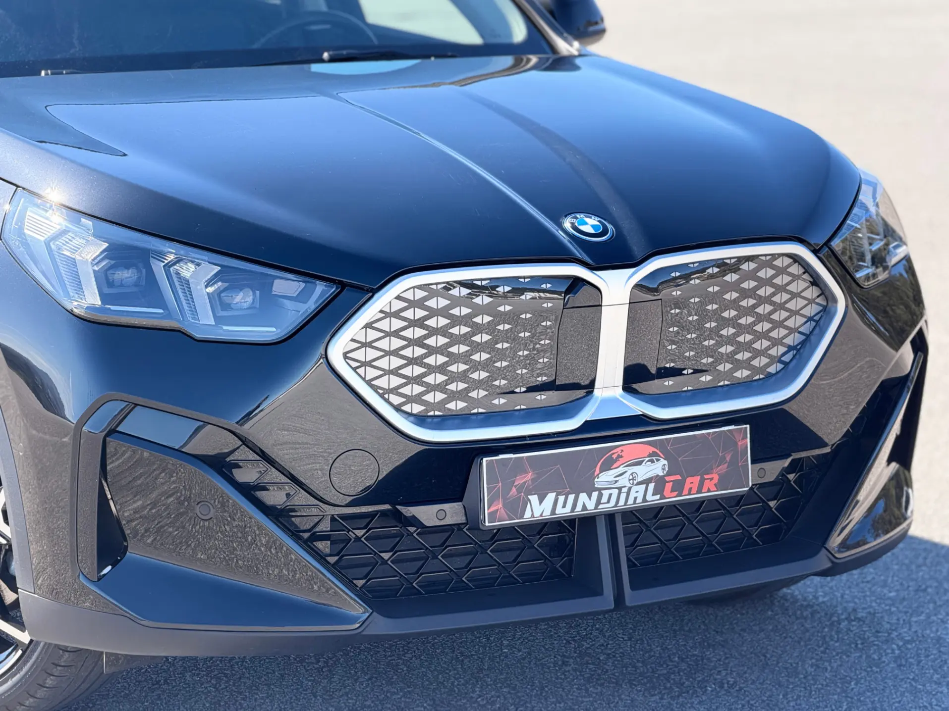 BMW iX2 eDrive20 25