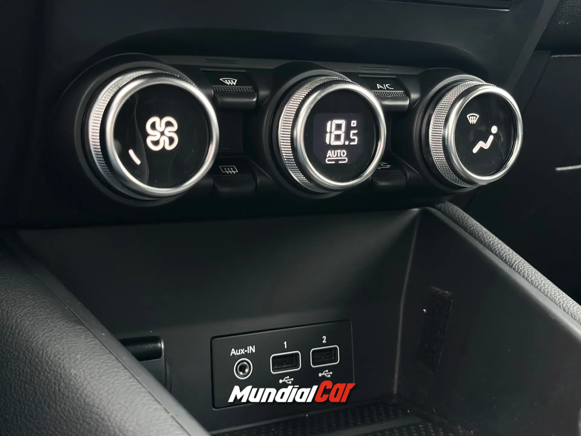 Renault Captur 1.6 Hybrid E-Tech Intens 16
