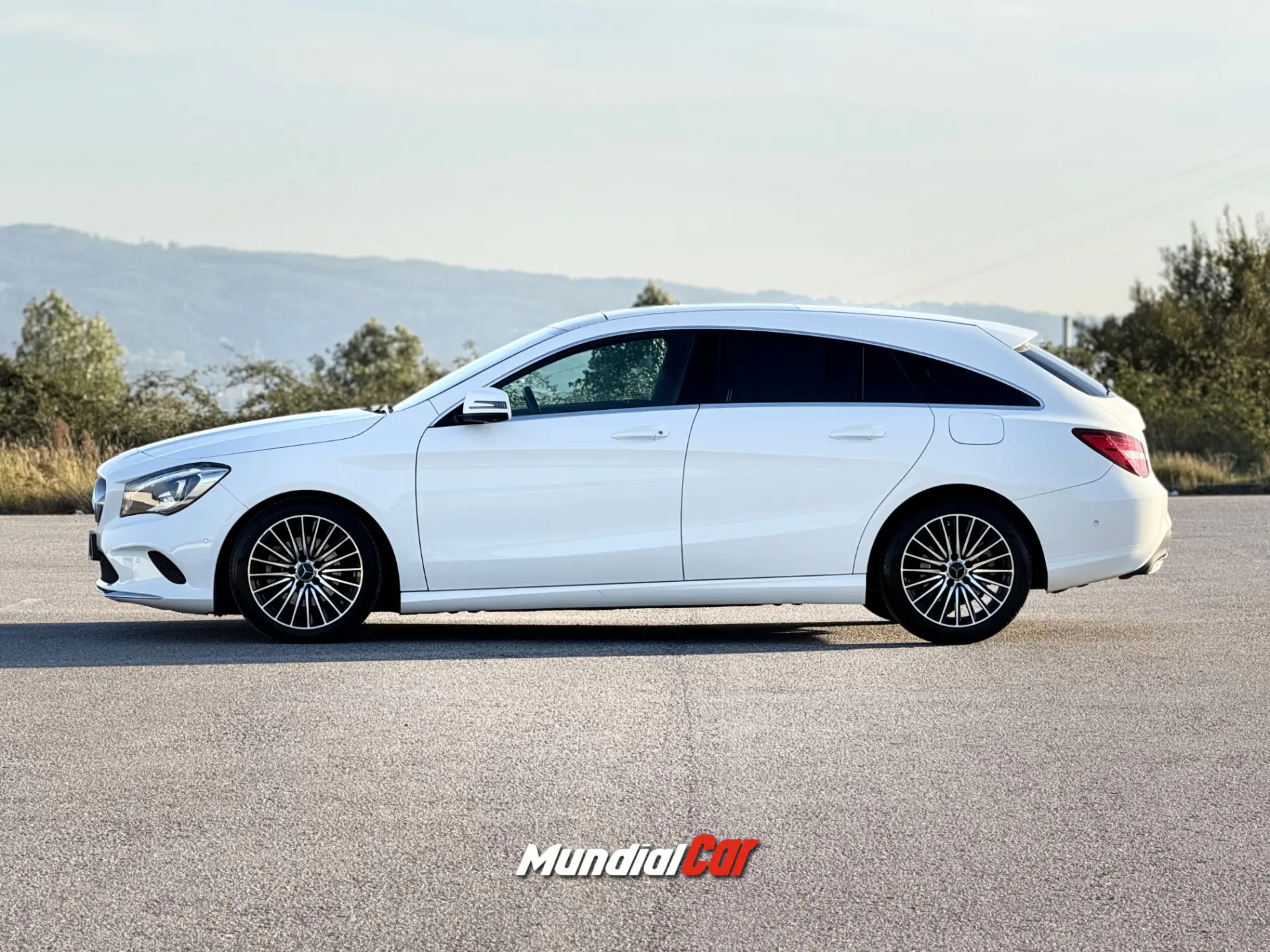 Mercedes-Benz CLA 180 d Shooting Brake Aut. 4