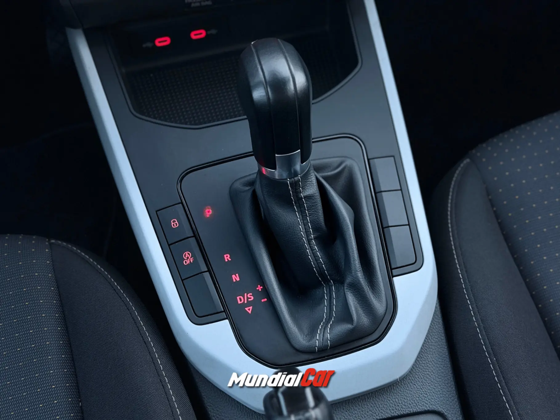 SEAT Arona 1.0 TSI Style DSG 15
