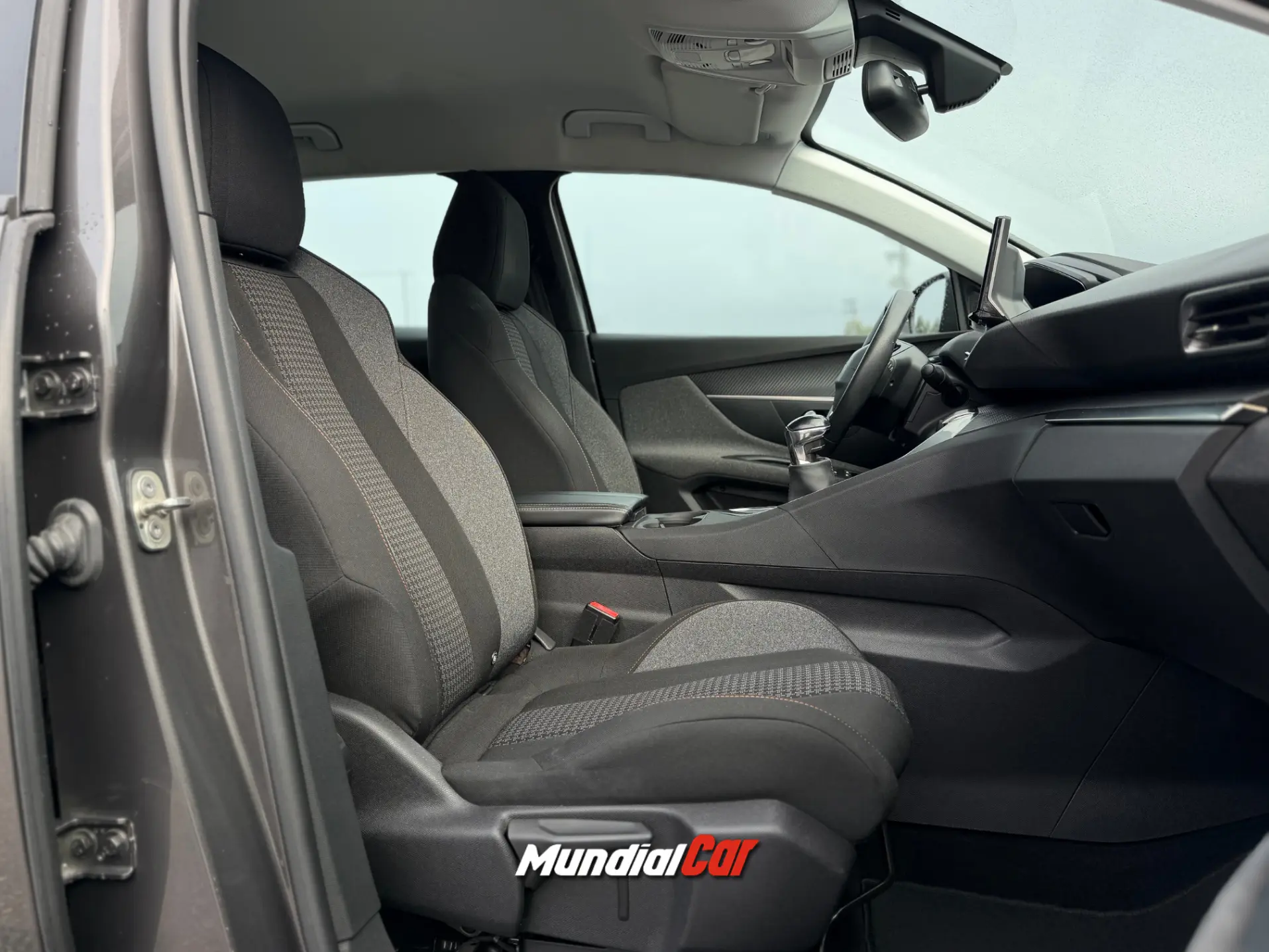 Peugeot 3008 1.5 BlueHDi Active Pack 7