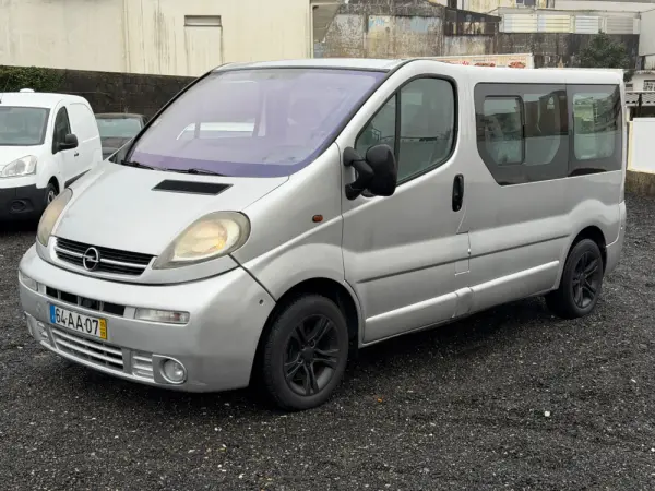 Opel Vivaro Outro 4