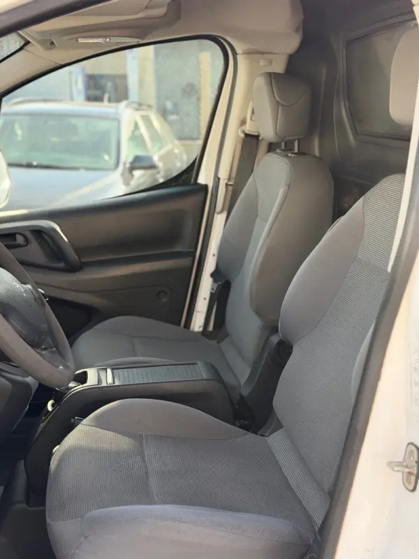 Peugeot Partner Outro 6