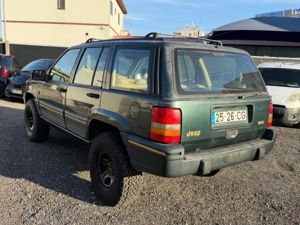 Jeep Grand Cherokee 4