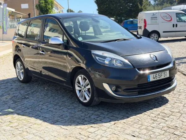 Renault Scénic 1.5 dCi Exclusive SS 2