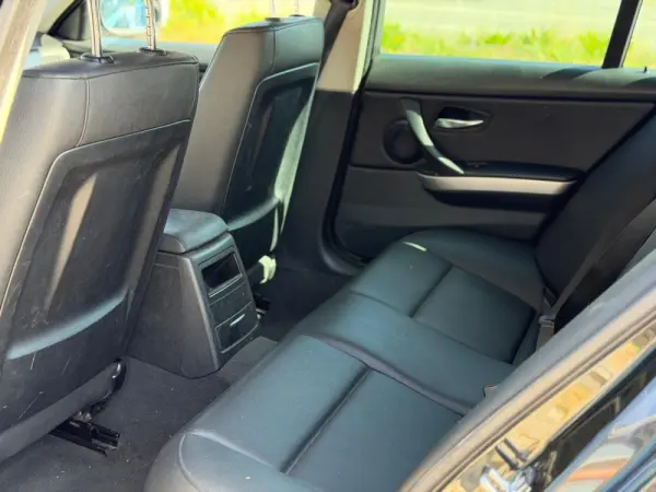 BMW 318 d Luxury Line 7