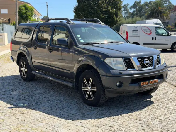 Nissan Navara 2.5 dCi CD LE Pr. +IT+BDT AT 2