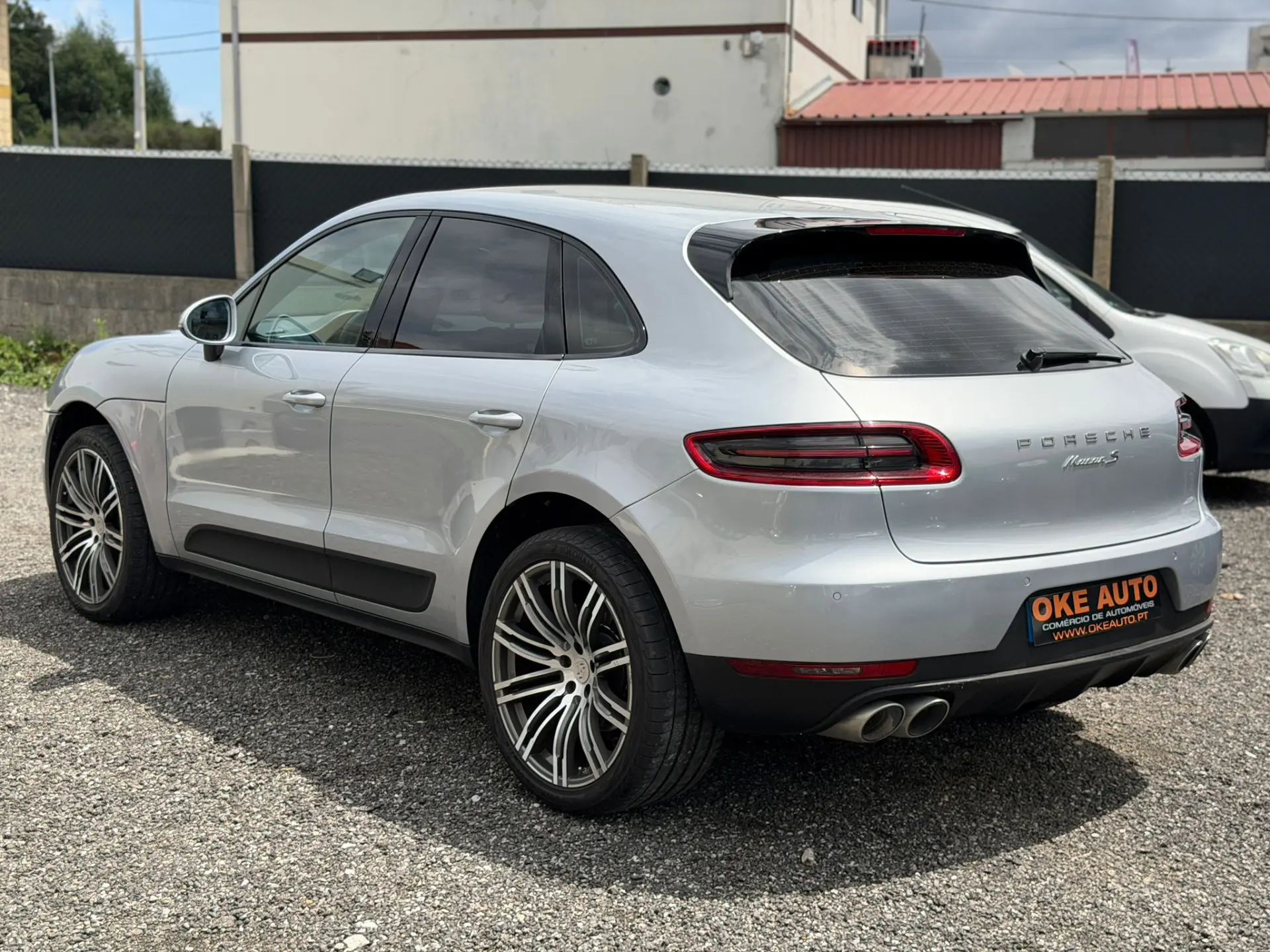 Porsche Macan S 4