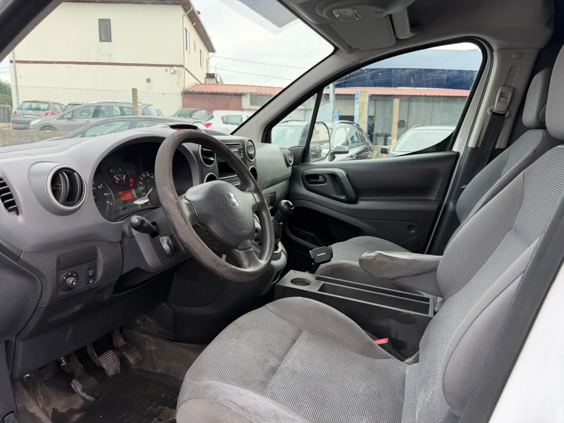 Peugeot Partner Outro 6