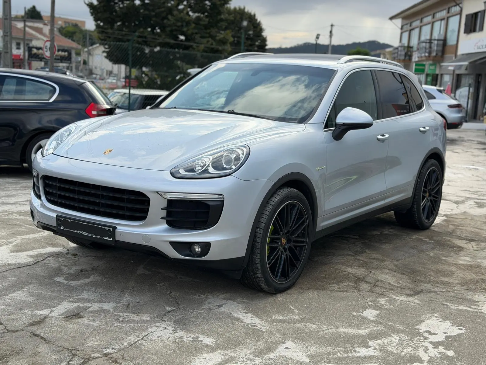 Porsche Cayenne 1