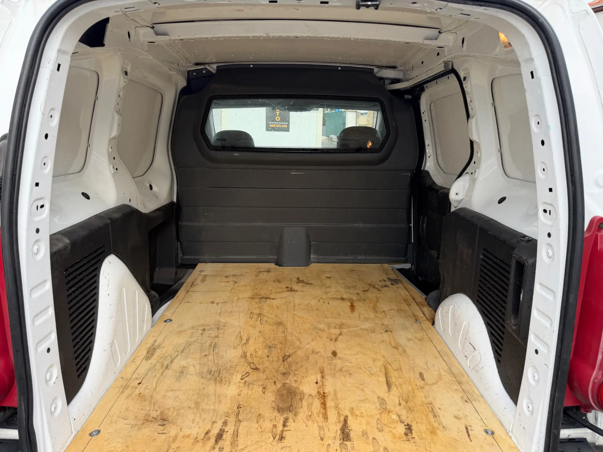 Peugeot Partner Outro 5