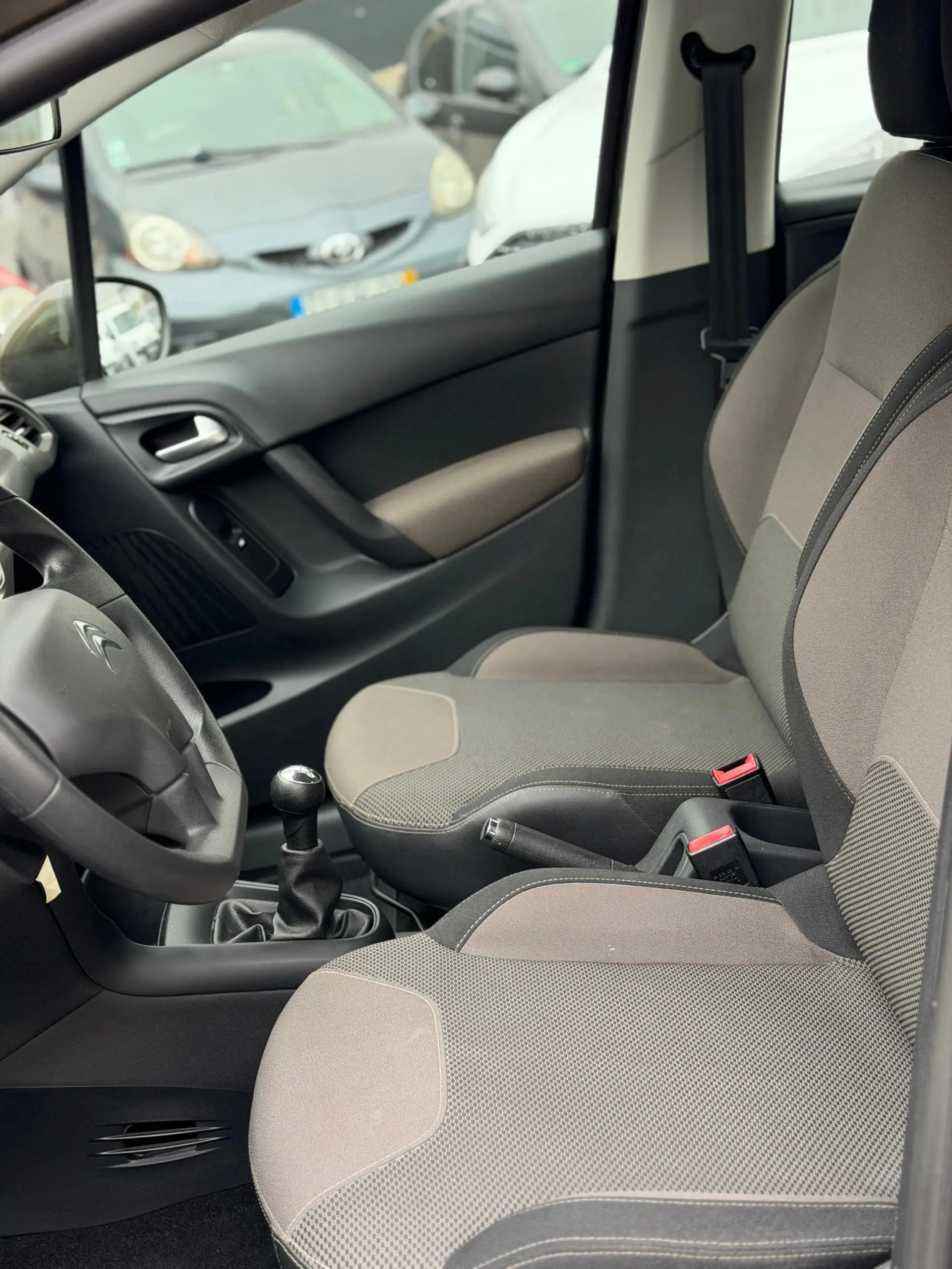 Citroen C3 1.2 VTi Exclusive 6