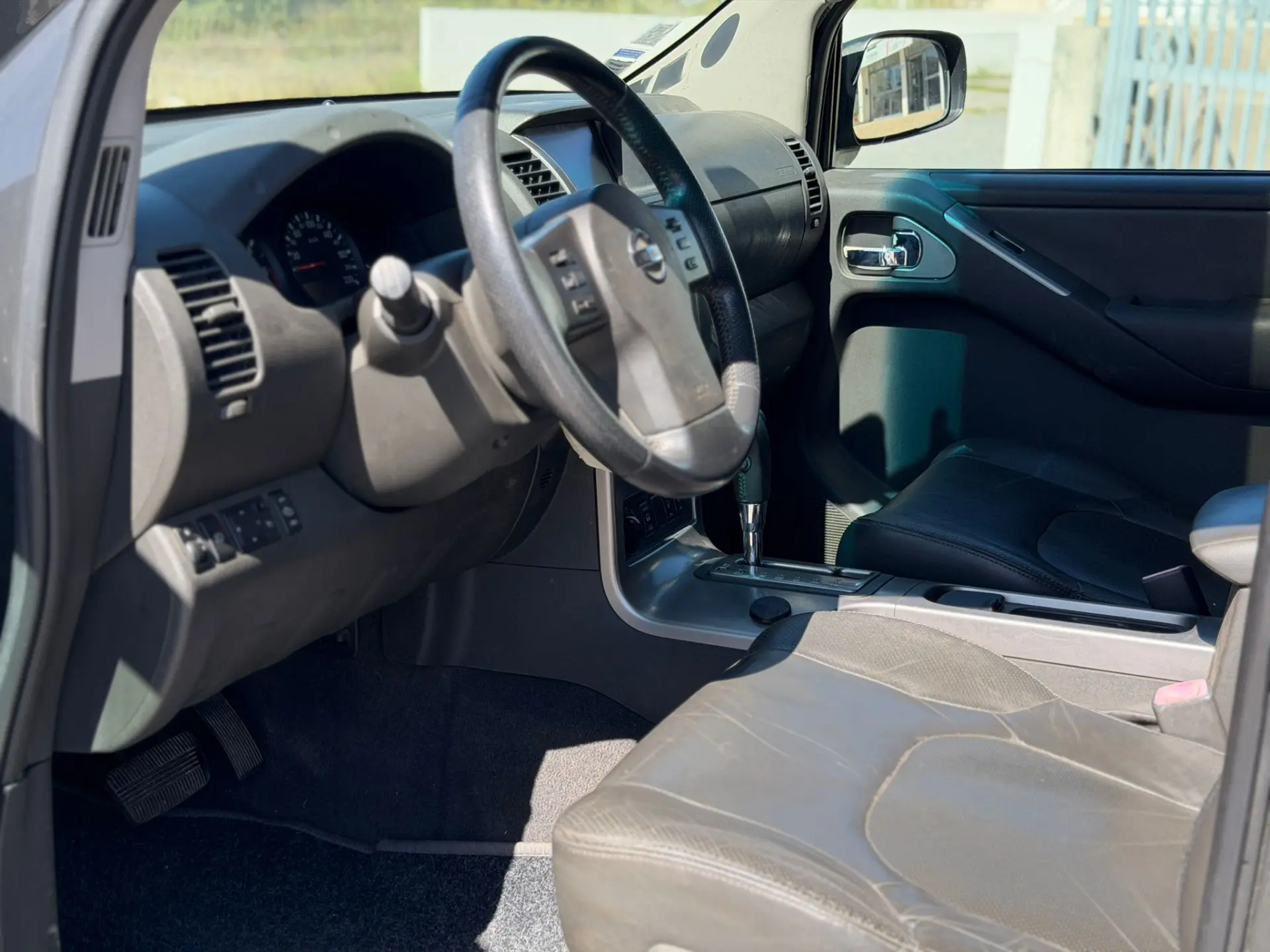 Nissan Navara 2.5 dCi CD LE Pr. +IT+BDT AT 8