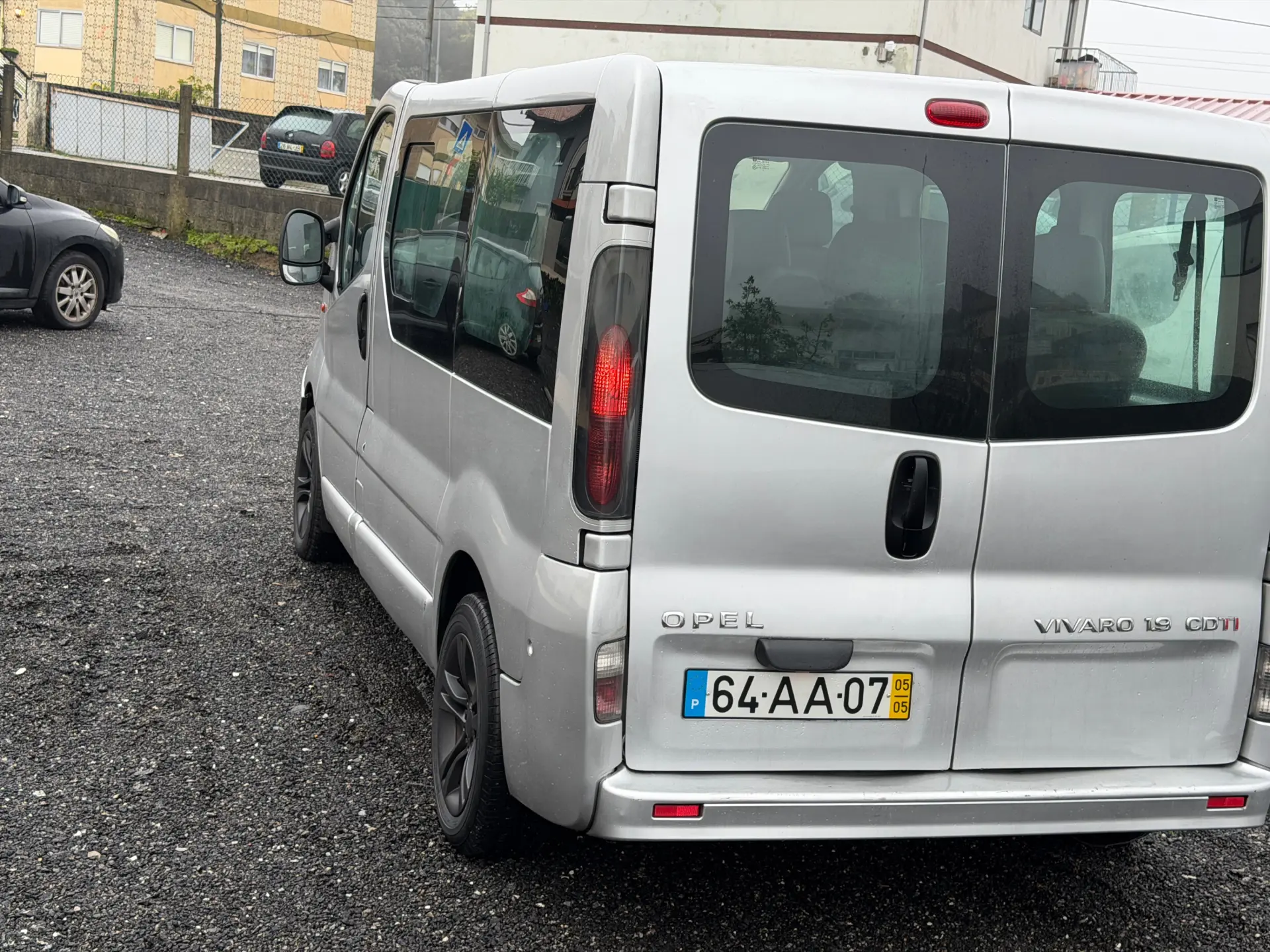 Opel Vivaro Outro 3