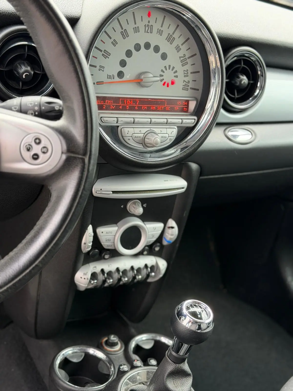 MINI 3 Portas Cooper D 6