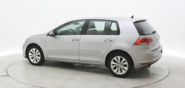 Volkswagen Golf 1.6 TDi BlueMotion Confortline 2