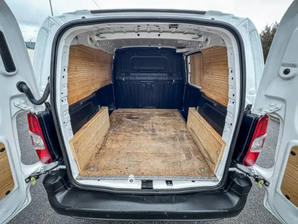 Peugeot e-Partner L2 FlexCab (50kWh) Pro 11