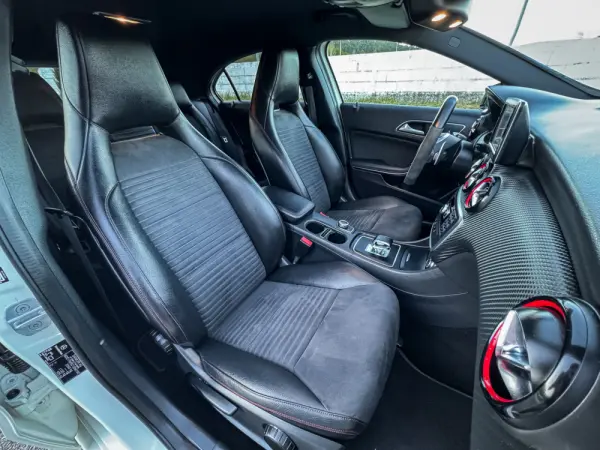 Mercedes-Benz A 45 AMG 4-Matic 15