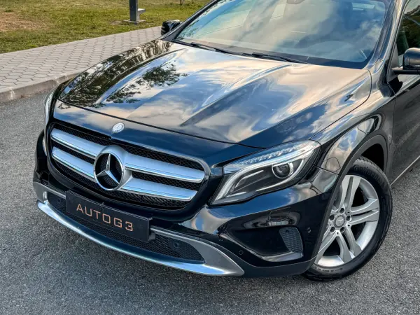 Mercedes-Benz GLA 220 d Urban 4-Matic 3