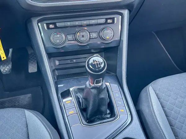 Volkswagen Tiguan 1.6 TDI Trendline 23