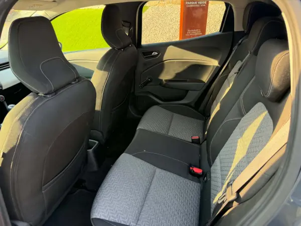 Renault Clio 1.0 TCe Intens Bi-Fuel 13