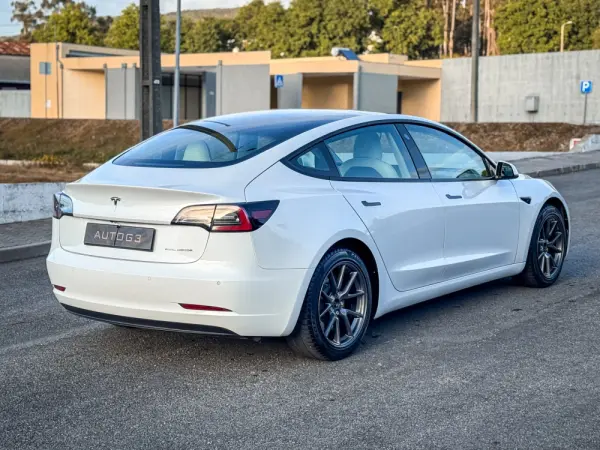 Tesla Model 3 Long Range AWD Dual Motor 8
