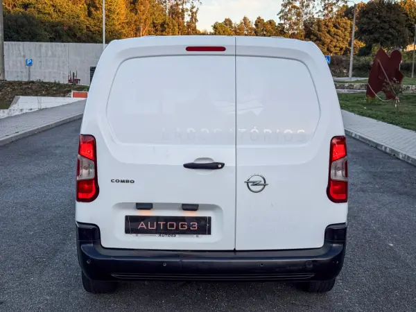 Opel Combo 1.5 CDTi L1H1 Elegance Plus 9