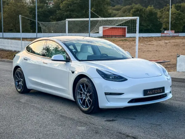 Tesla Model 3 Long Range AWD Dual Motor 4