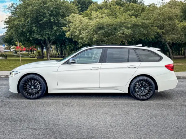 BMW 320 d Pack M Auto 6
