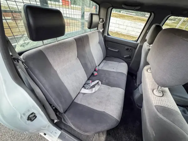 Nissan Pick Up 2.5 DDTi CD Comfort 2WD 17