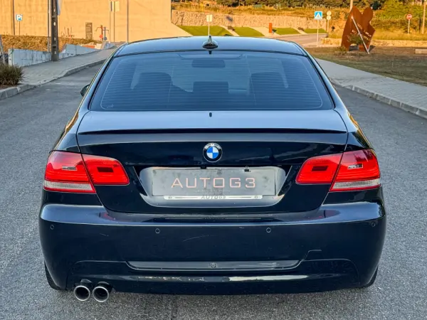BMW 320 d Coupe 10