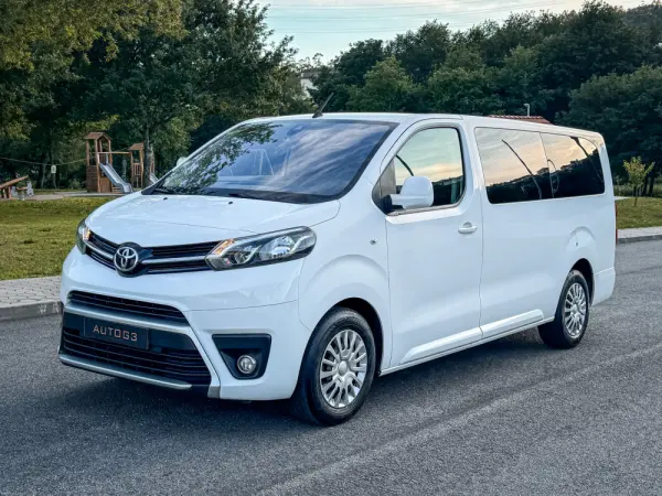 Toyota Proace Verso Outro 4