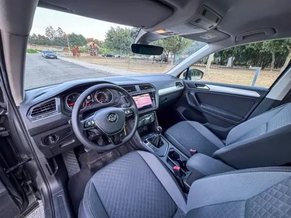 Volkswagen Tiguan 1.6 TDI Trendline 15