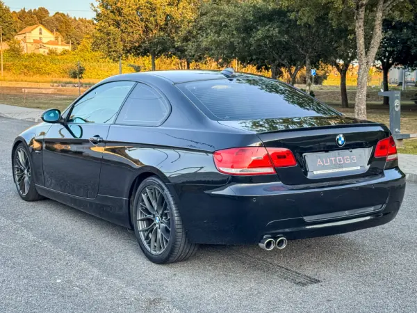 BMW 320 d Coupe 8