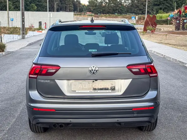 Volkswagen Tiguan 1.6 TDI Trendline 10