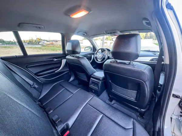BMW 116 d Line Luxury Auto 22