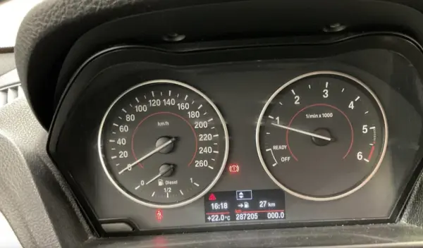 BMW 118 D Pack-M 9