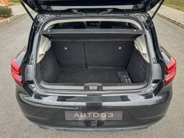 Renault Clio 1.0 TCe Intens 11