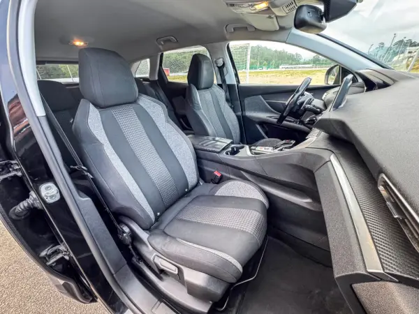 Peugeot 3008 1.5 BlueHDi Active Pack EAT8 14