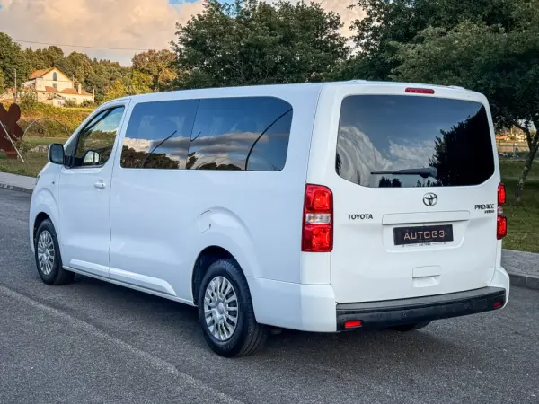 Toyota Proace Verso Outro 8