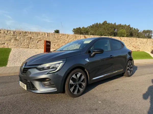 Renault Clio 1.0 TCe Intens Bi-Fuel 2