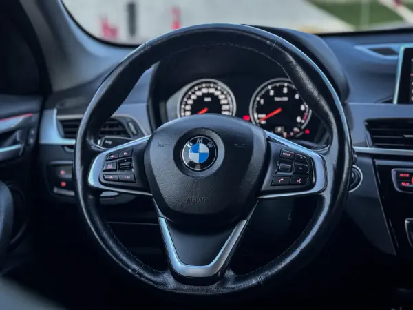 BMW X1 18 d sDrive Line Sport Auto 19