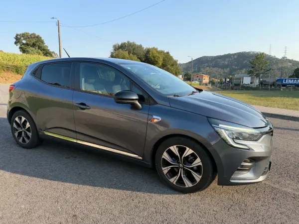 Renault Clio 1.0 TCe Intens Bi-Fuel 4
