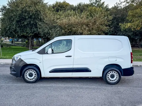 Opel Combo 1.5 CDTi L1H1 Elegance Plus 5