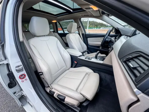 BMW 320 d Pack M Auto 15
