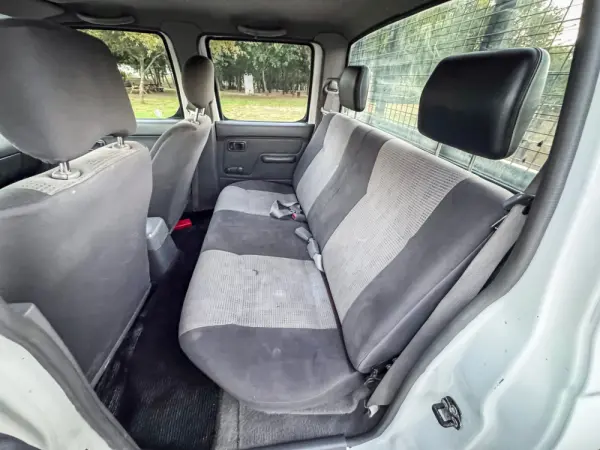 Nissan Pick Up 2.5 DDTi CD Comfort 2WD 16
