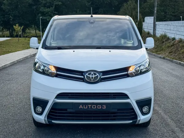 Toyota Proace Verso Outro 2