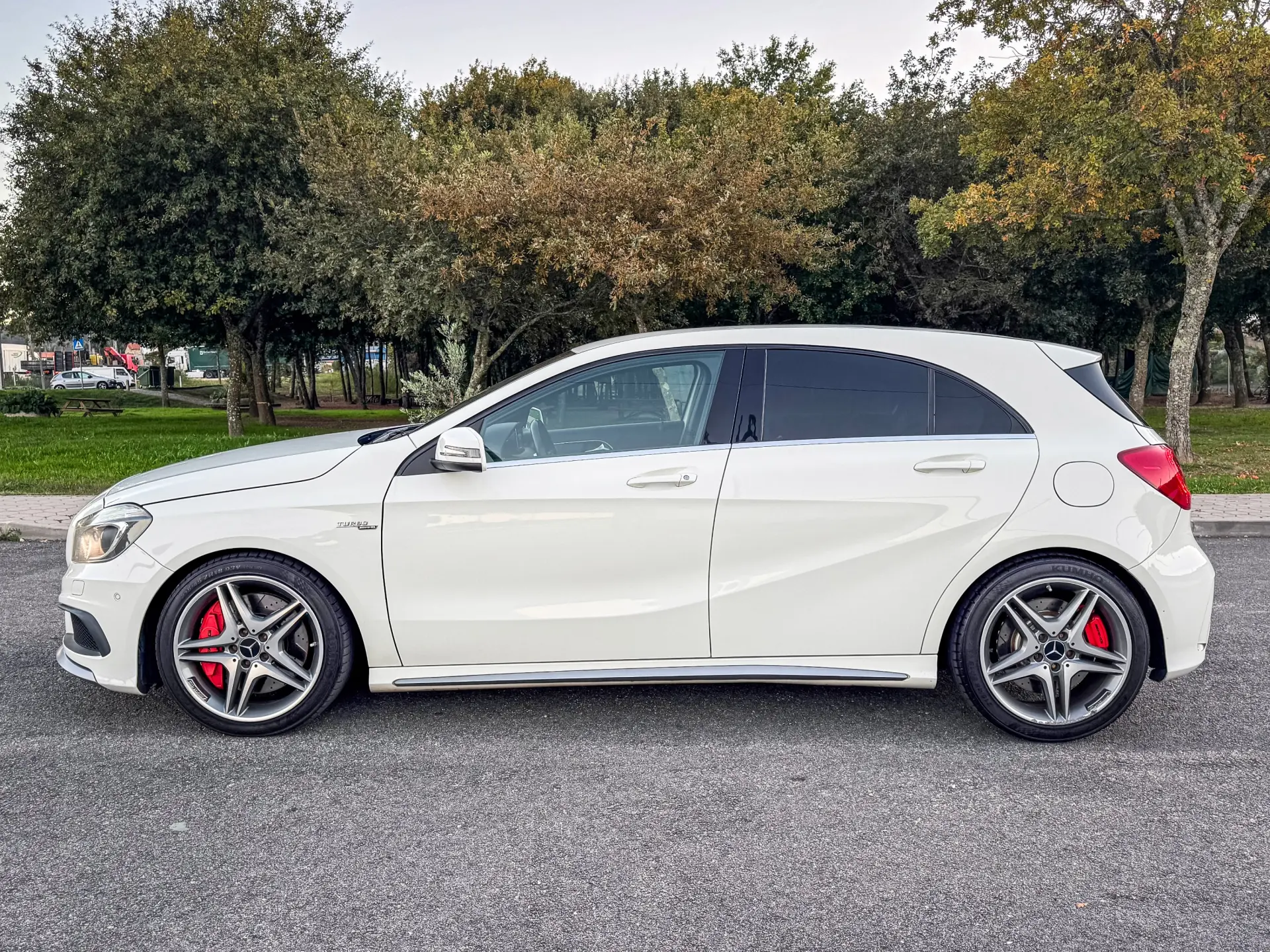Mercedes-Benz A 45 AMG 4Matic Speedshift 7G-DCT 5